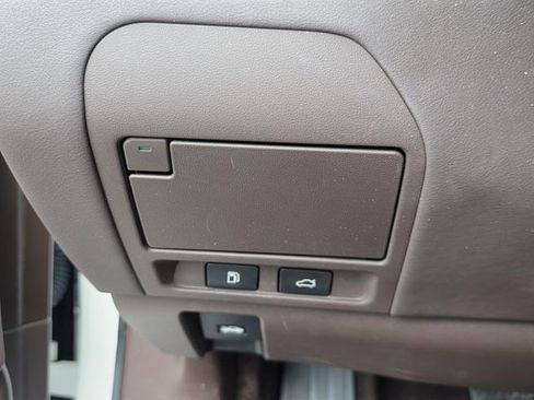 Certified 2020 Lexus LS 500 500 Base w/ Accessory Package (Z2) image 24