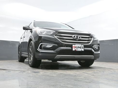 Used 2018 Hyundai Santa Fe Sport image 43