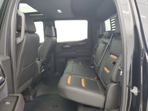 Used 2023 GMC Sierra 1500 AT4 w/ AT4 Preferred Package AWD/4WD image 12
