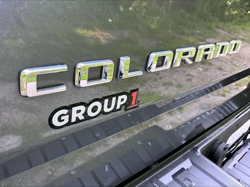 Used 2022 Chevrolet Colorado Z71 w/ Safety Package AWD/4WD image 10