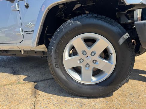 Used 2014 Jeep Wrangler Unlimited Sport AWD/4WD image 16