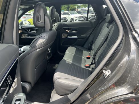 Certified 2025 Mercedes-Benz GLC 300 4MATIC image 52