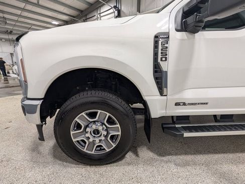 Used 2024 Ford F250 Lariat image 7