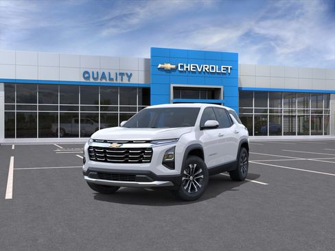 New 2027 Chevrolet Equinox LT FWD image 8
