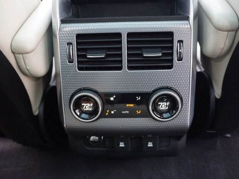 Used 2019 Land Rover Range Rover Sport HST image 23