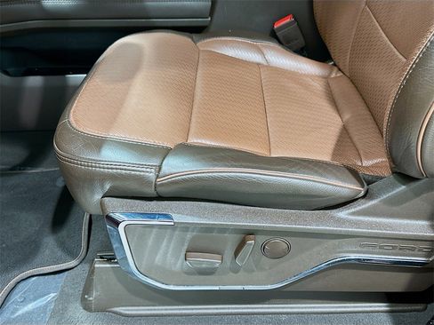 Used 2023 Ford F350 King Ranch w/ FX4 Off-Road Package image 19