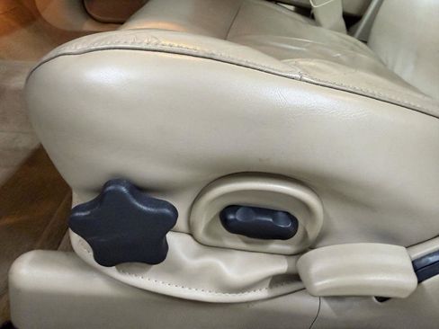 Used 2005 Buick Le Sabre Custom image 23