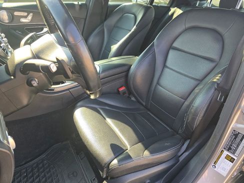 Used 2020 Mercedes-Benz C 300 4MATIC Sedan image 25