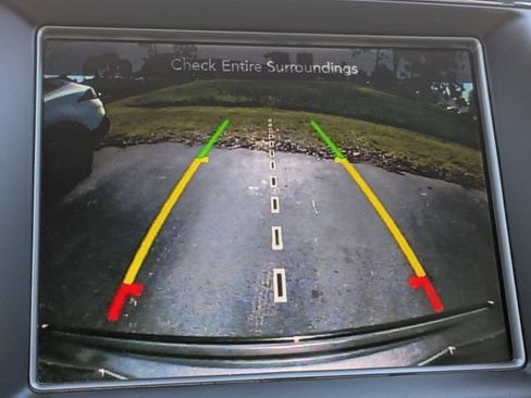 Certified 2017 Jeep Grand Cherokee Altitude RWD image 22