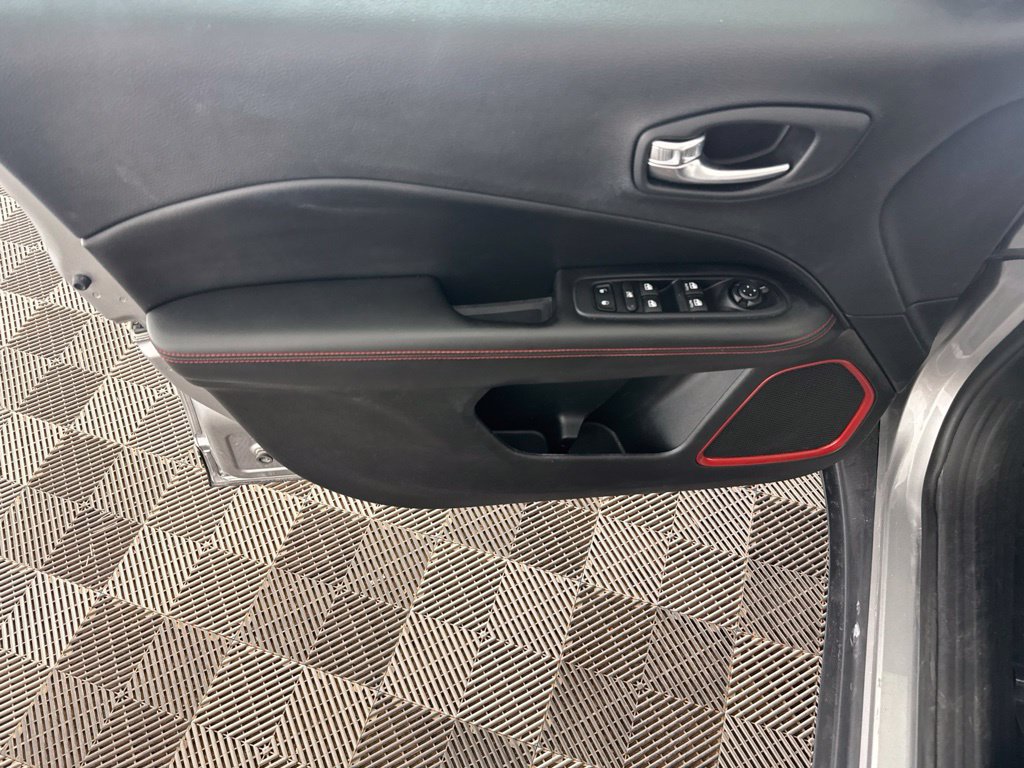 Used 2019 Jeep Compass Trailhawk AWD/4WD image 20