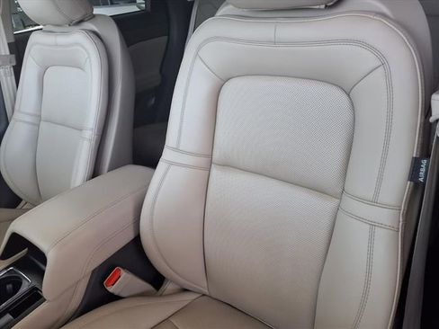 Certified 2024 Lincoln Corsair AWD w/ Equipment Group 101A image 6