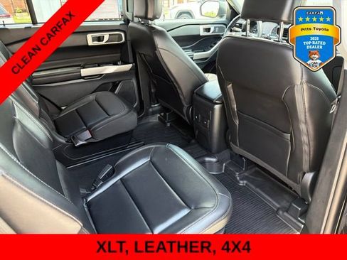 Used 2023 Ford Explorer XLT w/ Equipment Group 202A AWD/4WD image 11