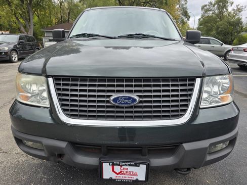 Used 2004 Ford Expedition XLT image 2