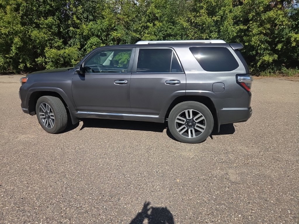 Used 2018 Toyota 4Runner Limited AWD/4WD image 6