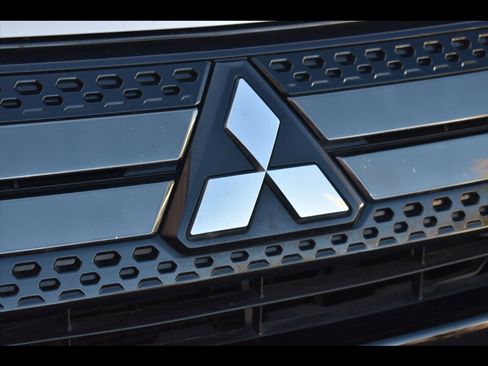 Used 2021 Mitsubishi Outlander GT image 46