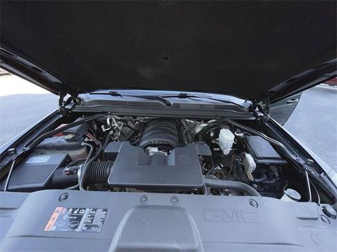 Used 2018 GMC Yukon XL SLT image 30