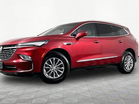Used 2024 Buick Enclave Essence FWD image 1