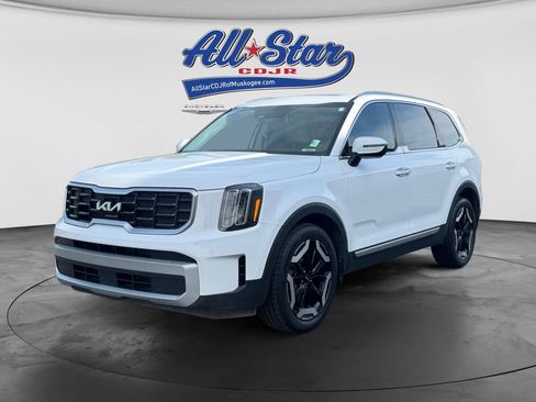 Used 2024 Kia Telluride S w/ S Sunroof Package AWD/4WD image 3