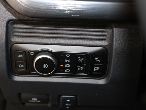 New 2026 Ford F250 Lariat w/ Black Appearance Package image 44