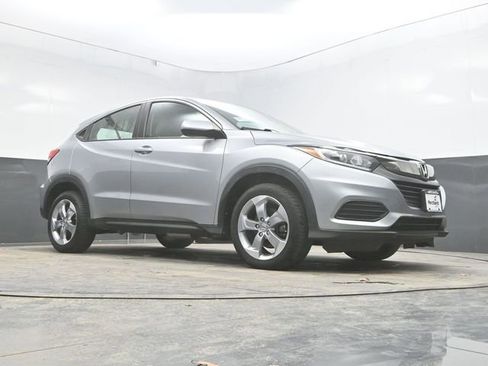 Used 2022 Honda HR-V LX image 17