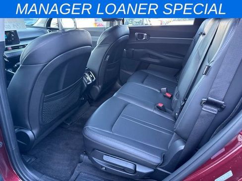 New 2025 Kia Sorento S image 14