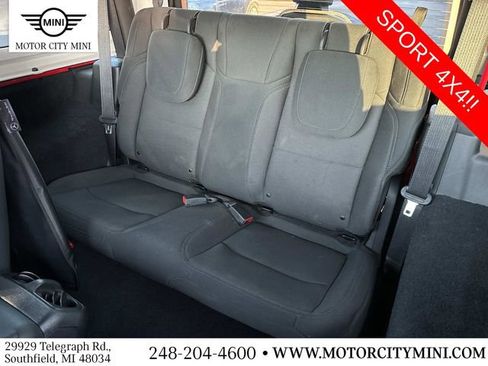Used 2019 Jeep Wrangler Sport S image 15
