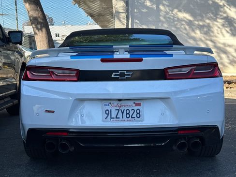 Used 2016 Chevrolet Camaro SS RWD image 5