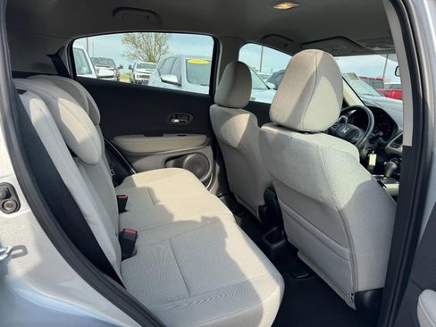 Used 2021 Honda HR-V LX image 10