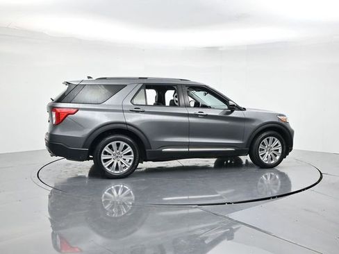 Certified 2023 Ford Explorer Limited w/ Equipment Group 301A image 2