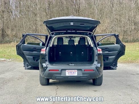 Used 2024 Nissan Pathfinder SV image 40