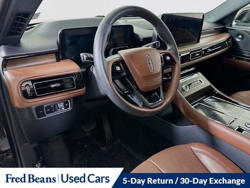 Certified 2025 Lincoln Aviator Reserve w/ Illumination Package AWD/4WD image 11