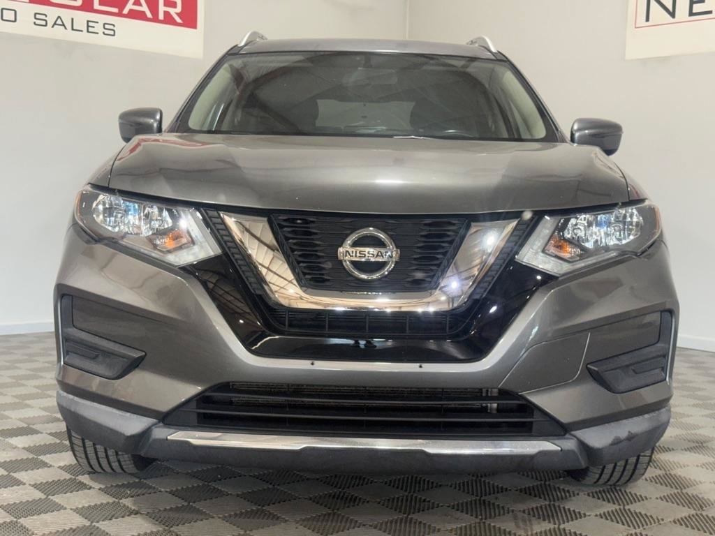 Used 2017 Nissan Rogue SV AWD/4WD image 4