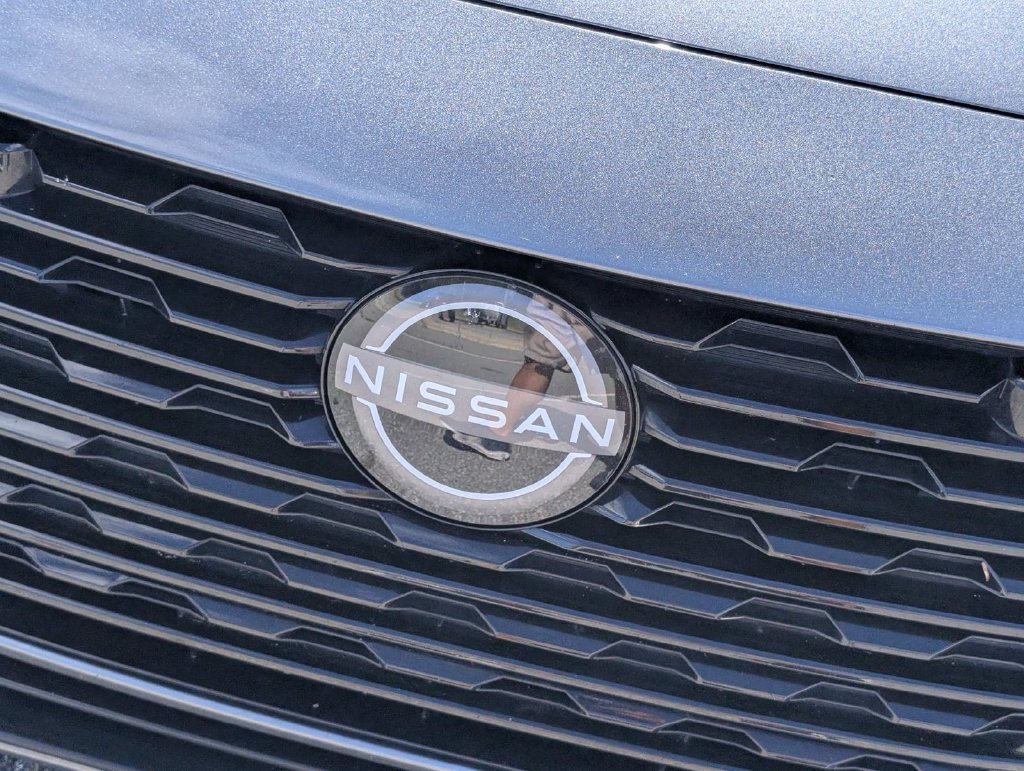 Used 2025 Nissan Sentra SV FWD image 4