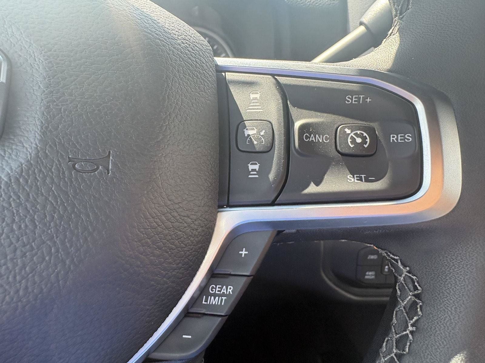 New 2026 RAM 3500 Big Horn AWD/4WD image 26