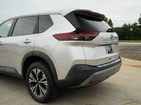 Used 2022 Nissan Rogue SV FWD image 20
