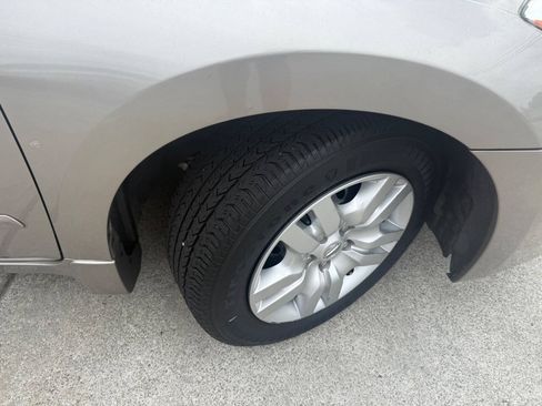 Used 2011 Nissan Altima 2.5 S FWD image 25