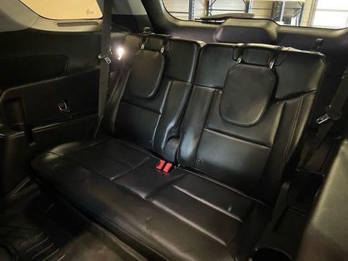 Used 2022 Ford Explorer XLT w/ Equipment Group 202A image 25