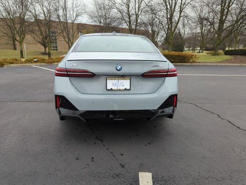 New 2024 BMW i5 eDrive40i w/ M Sport Package image 6