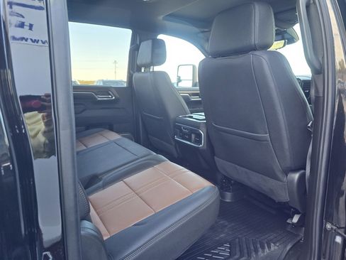 Used 2025 Chevrolet Silverado 2500 High Country w/ High Country Premium Package image 20