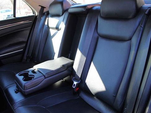 Used 2015 Chrysler 300 C w/ Light Group image 27