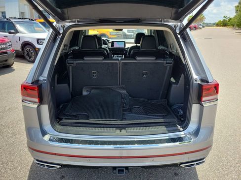 Used 2024 Volkswagen Atlas SEL Premium R-Line AWD/4WD image 10