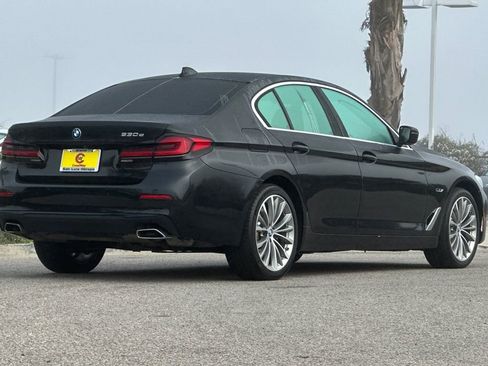 Used 2023 BMW 530e w/ Convenience Package RWD image 3