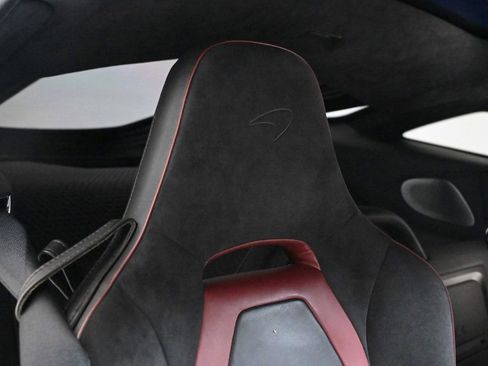 Used 2023 McLaren GT image 18