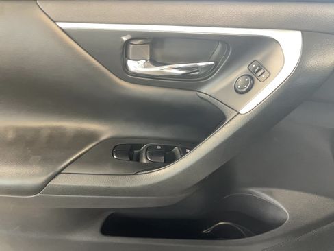 Used 2016 Nissan Altima 2.5 S w/ Power Driver Seat Package FWD image 15
