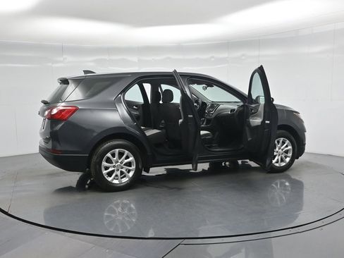 Used 2019 Chevrolet Equinox LS image 5
