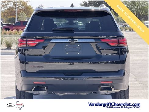Used 2023 Chevrolet Traverse Premier w/ Redline Edition FWD image 5