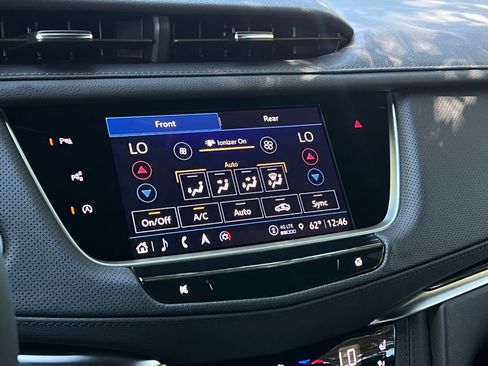 New 2026 Cadillac XT5 Premium Luxury w/ LPO, ONYX Package FWD image 43