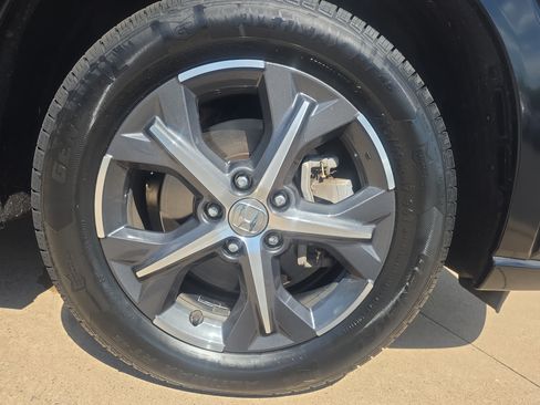 Used 2023 Honda HR-V EX-L image 9