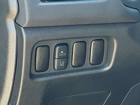 Used 2025 Mitsubishi Outlander Sport AWD image 24
