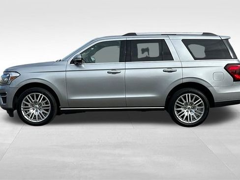 Used 2024 Ford Expedition Limited AWD/4WD image 8